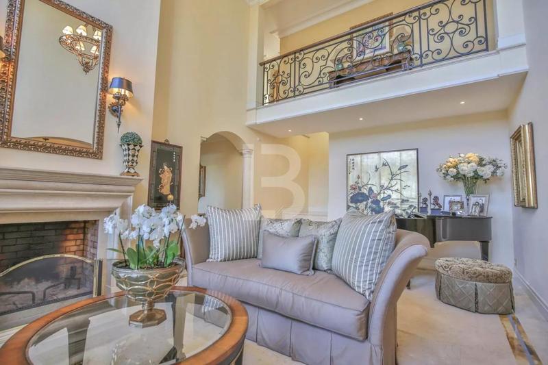 Villa - 460 m² - 9 pièces