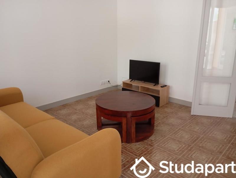 Chambre - 14 m² - 1 pièce