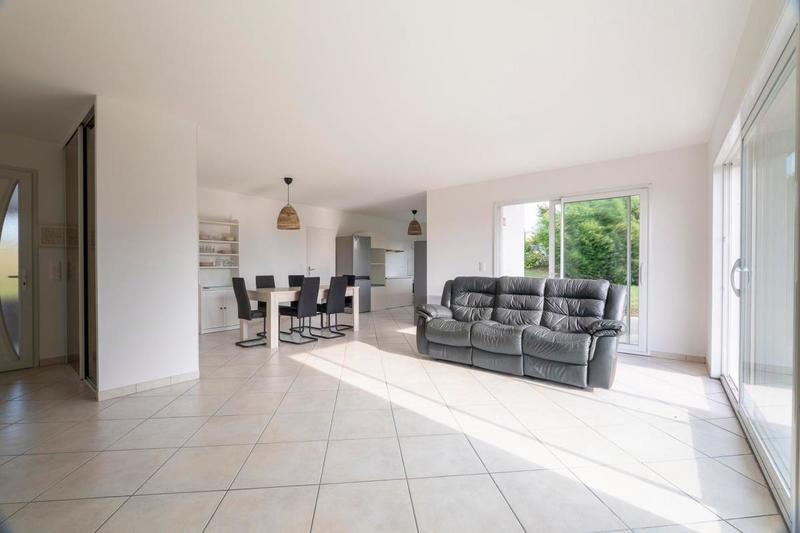 Maison - 99 m² - 4 pièces