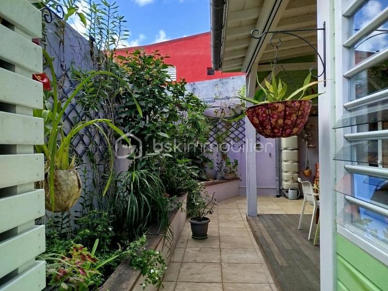 Maison traditionnelle - 83 m² - 3 pièces