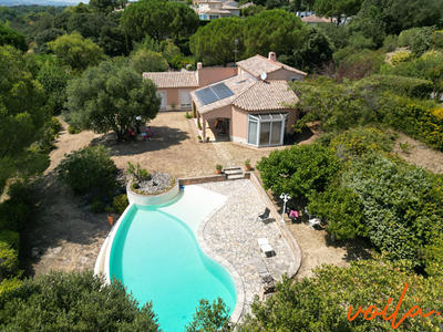 Maison - 183 m² - 6 pièces