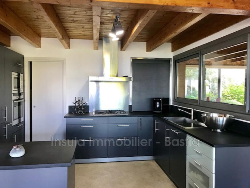 Villa - 190 m² - 6 pièces