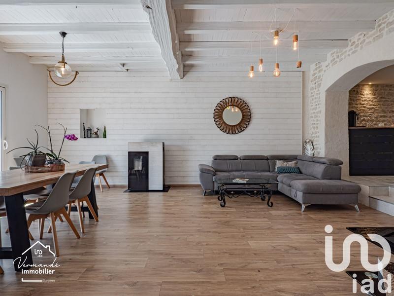 Maison - 265 m² - 9 pièces