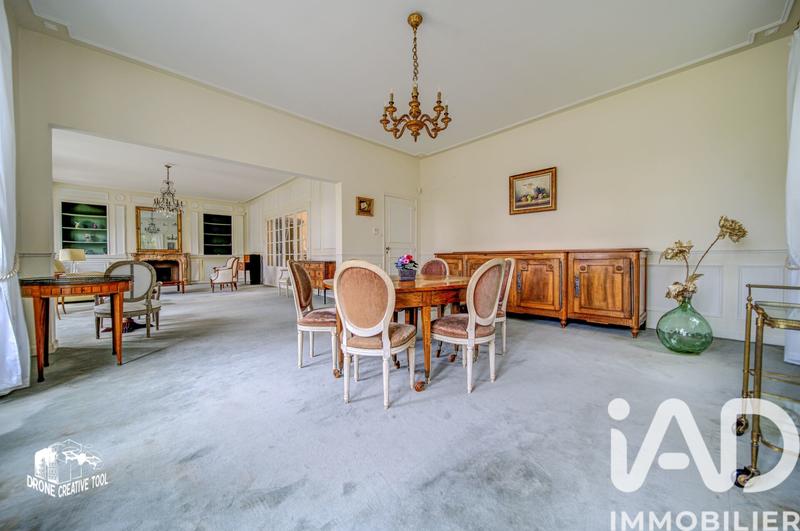 Maison - 239 m² - 7 pièces