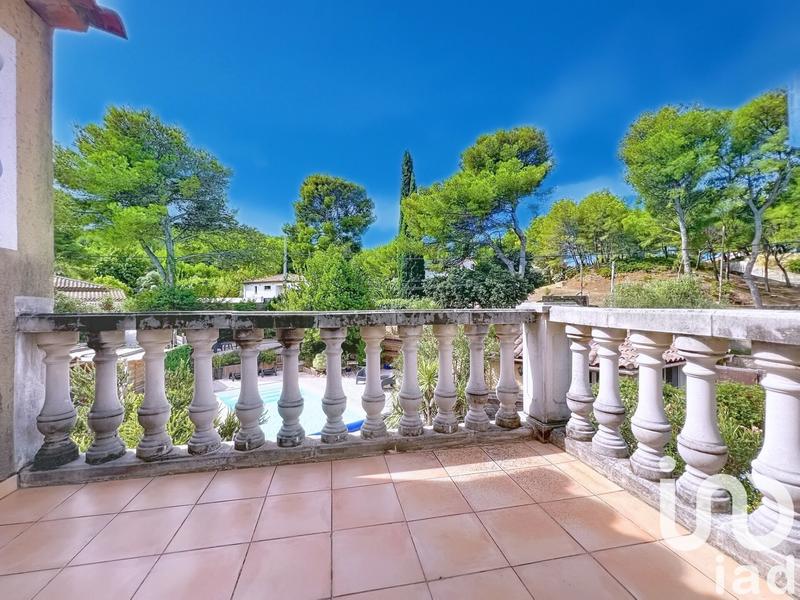 Maison - 170 m² - 8 pièces