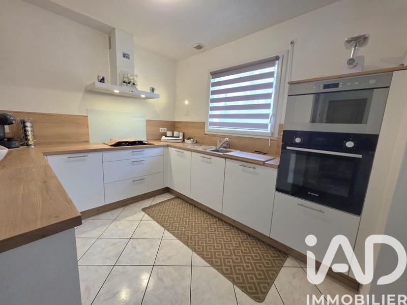 Maison - 95 m² - 5 pièces