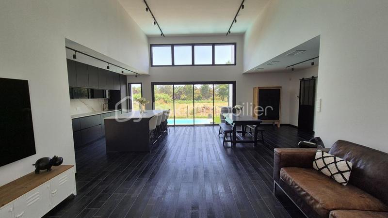 Villa - 140 m² - 5 pièces