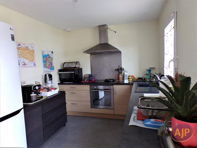 Maison - 64 m² - 3 pièces