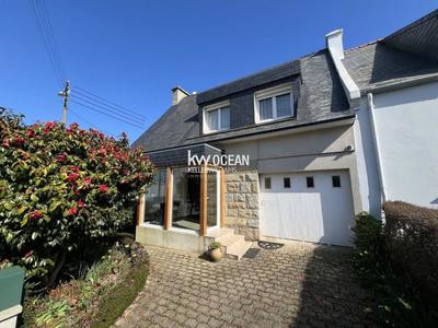 Maison - 93 m² - 5 pièces