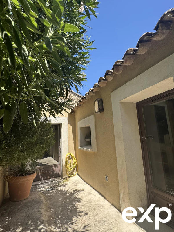 Maison traditionnelle - 95 m² - 3 pièces