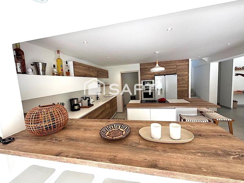 Appartement - 130 m² - 3 pièces