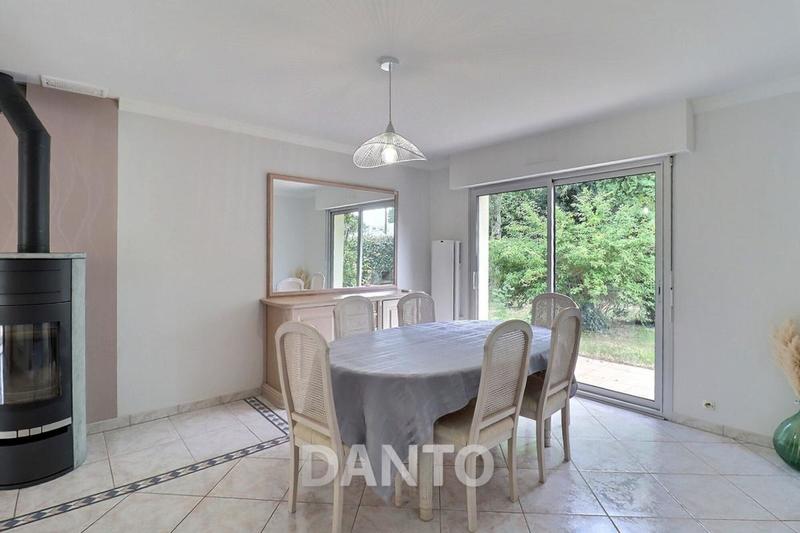 Maison - 127 m² - 7 pièces