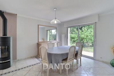 Maison - 127 m² - 7 pièces