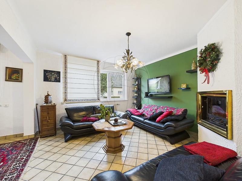 Maison - 96 m² - 6 pièces