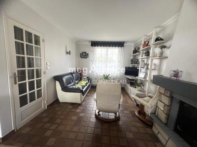 Maison - 96 m² - 4 pièces