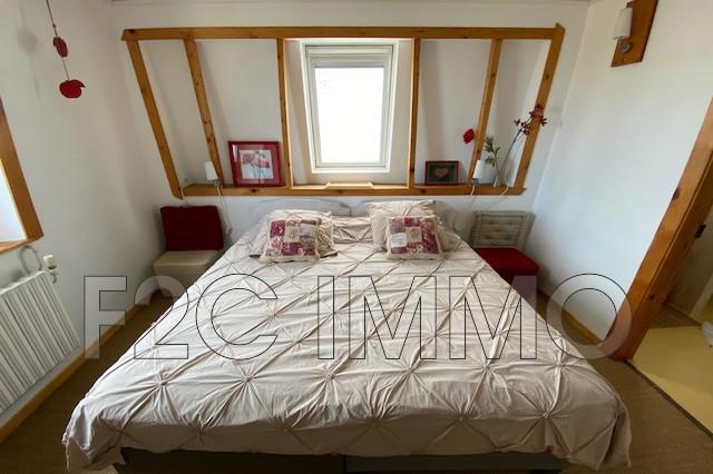 Maison - 260 m² - 12 pièces