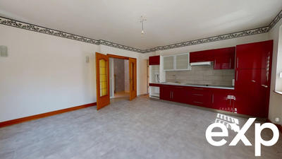 Maison - 207 m² - 7 pièces