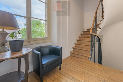 Immeuble - 158 m² - 10 pièces