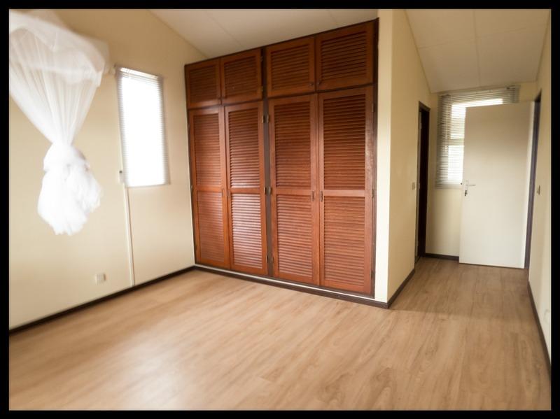 Villa - 205 m² - 8 pièces