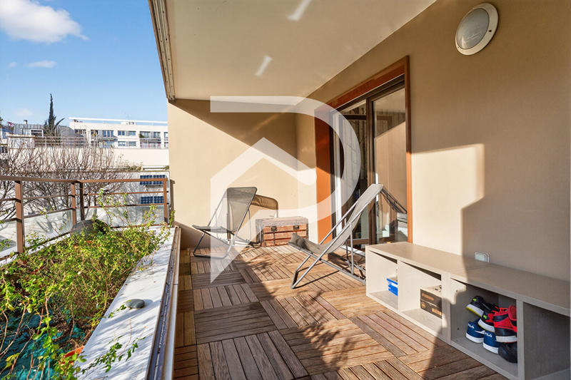 Appartement - 150 m² - 6 pièces