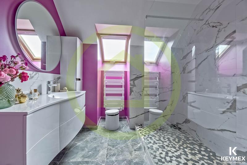 Maison - 136 m² - 6 pièces