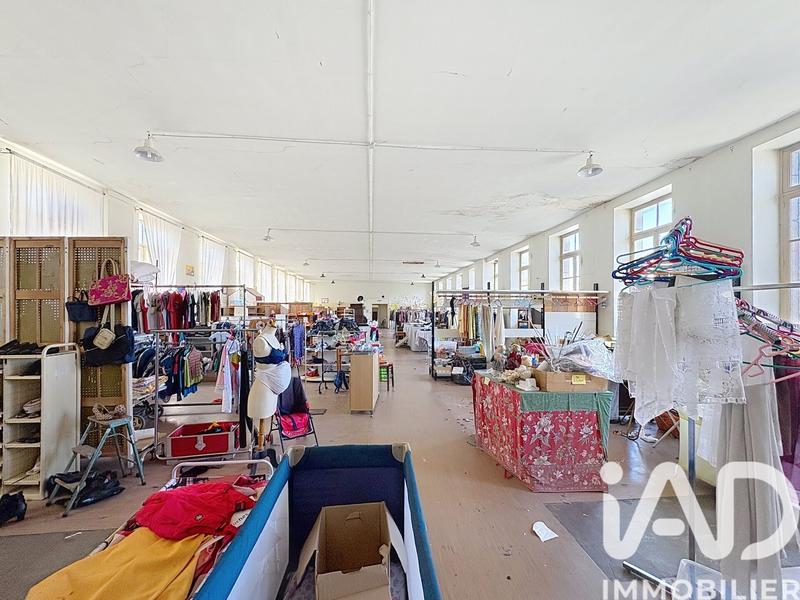 Immeuble - 2 600 m²