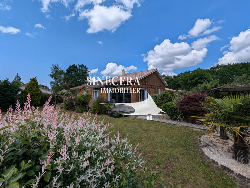 Maison - 140 m² - 6 pièces