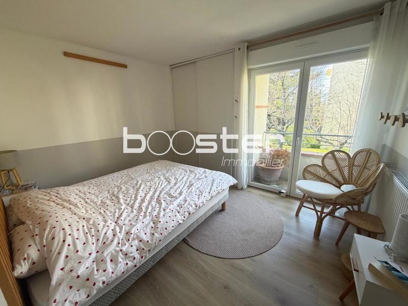 Appartement ancien - 83 m² - 4 pièces