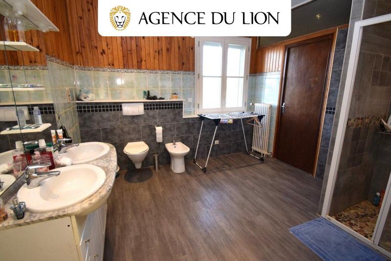 Longère - 215 m² - 10 pièces