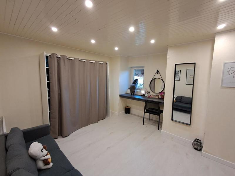 Maison - 245 m² - 10 pièces