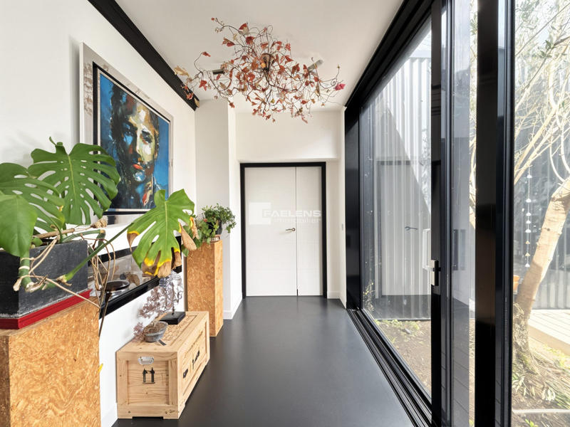 Maison - 258 m² - 8 pièces