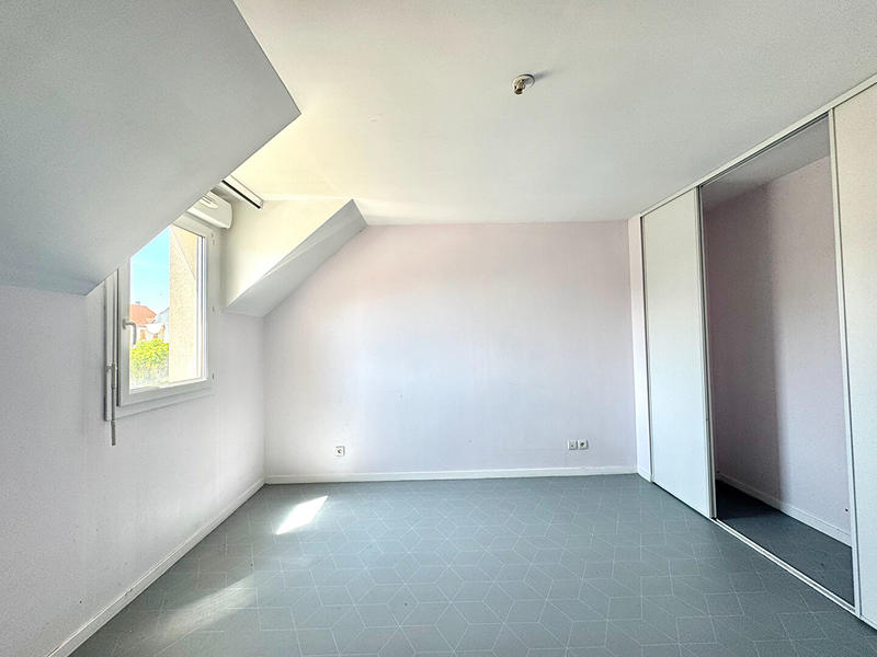 Maison - 92 m² - 4 pièces