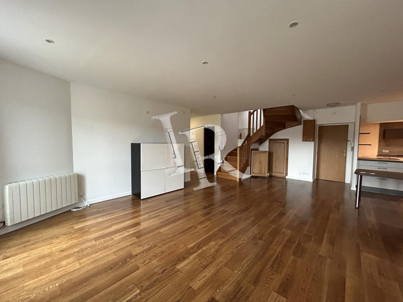 Appartement - 110 m² - 4 pièces