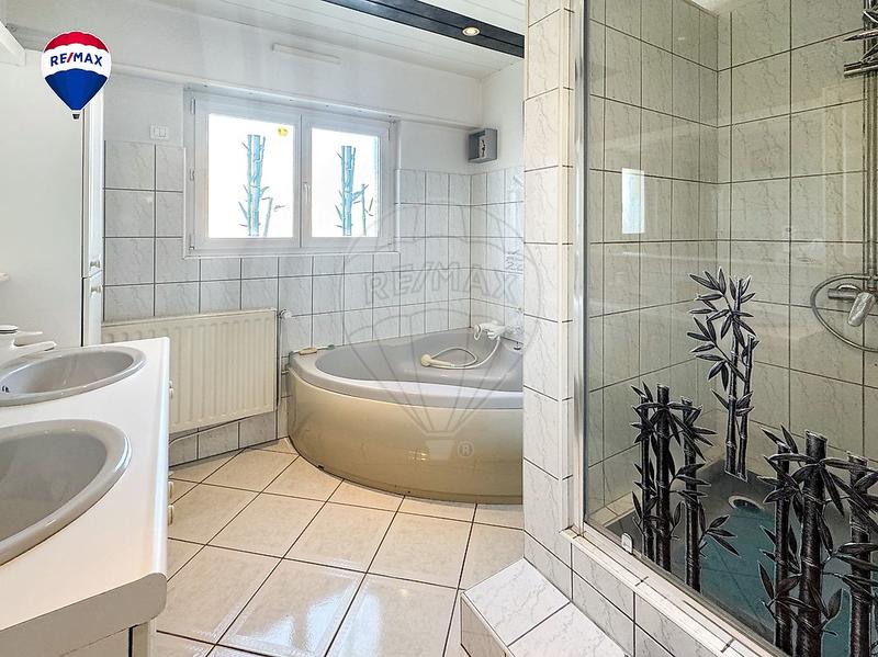 Maison - 144 m² - 5 pièces