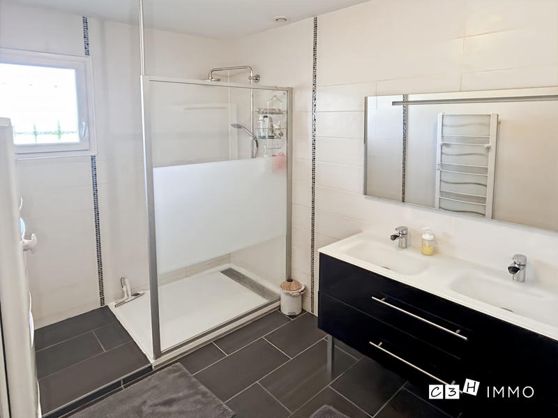 Maison - 114 m² - 4 pièces