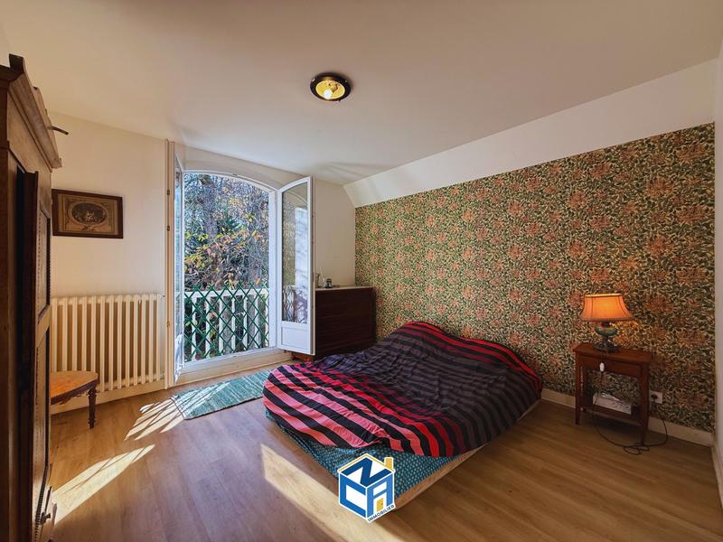 Maison - 192 m² - 5 pièces