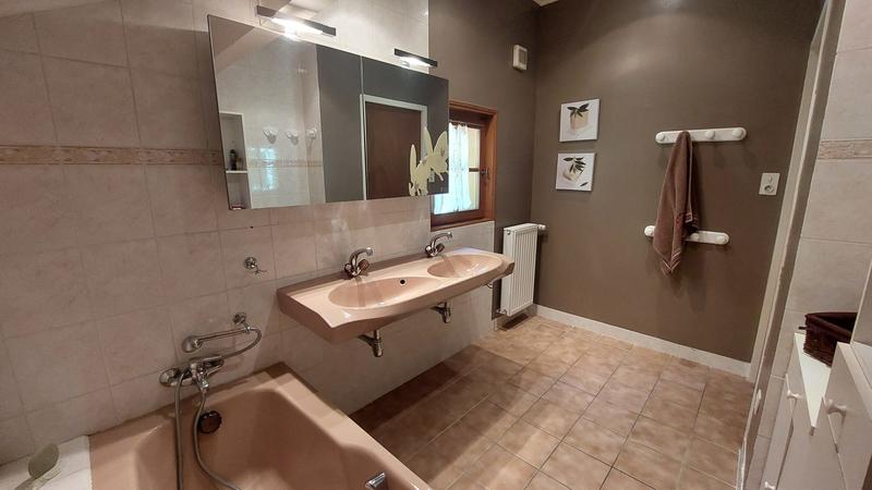 Châlet - 166 m² - 8 pièces