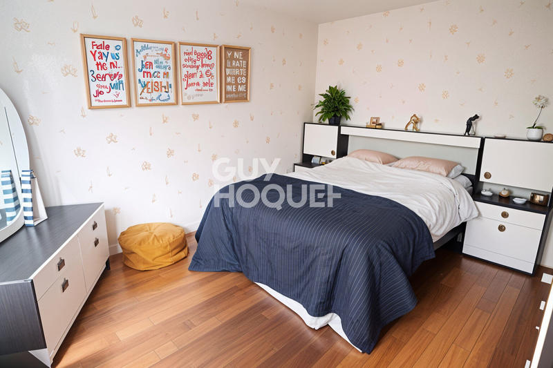 Maison - 159 m² - 9 pièces