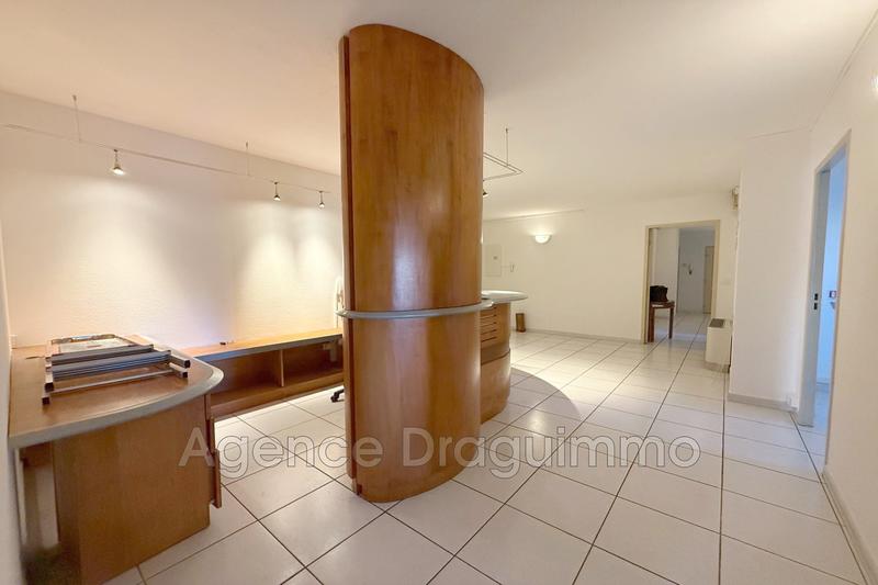 Appartement - 93 m² - 4 pièces