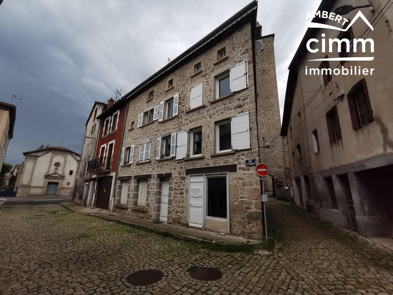 Maison - 220 m² - 8 pièces