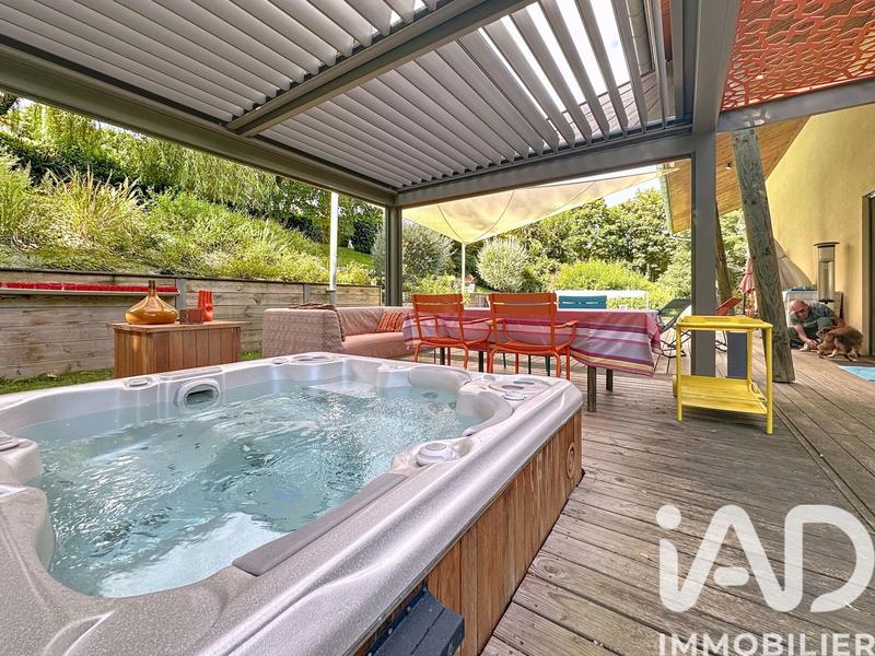 Maison - 184 m² - 5 pièces