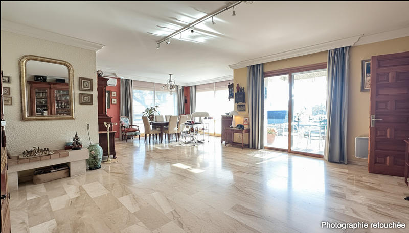 Maison - 280 m² - 7 pièces