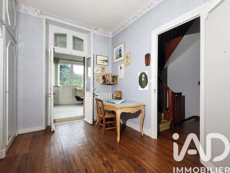 Maison - 259 m² - 12 pièces