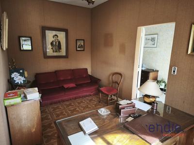 Maison - 185 m² - 8 pièces