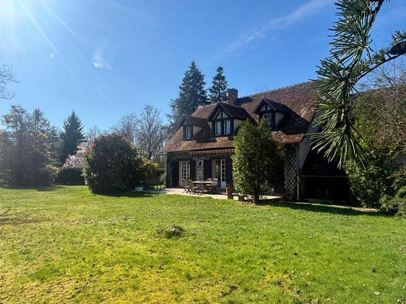 Maison - 200 m² - 6 pièces