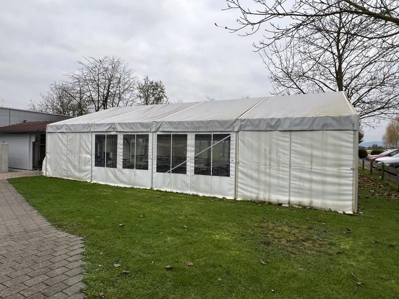 Local commercial - 450 000 m²