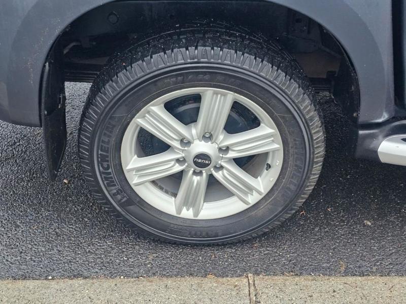 Isuzu d-max 1.9 4x4 Crew Cab Quasar m/T Bv6