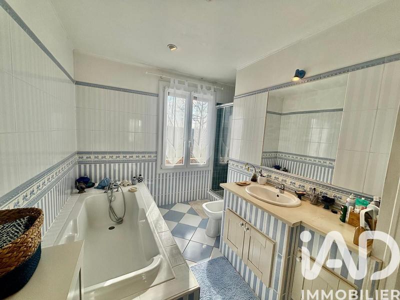 Maison - 128 m² - 6 pièces