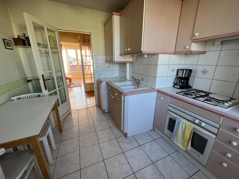 Appartement - 85 m² - 5 pièces