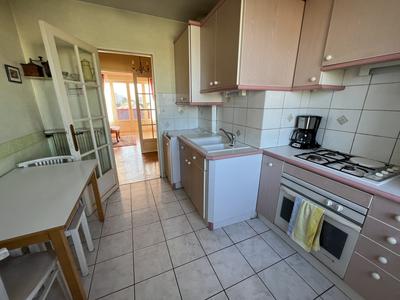 Appartement - 85 m² - 5 pièces